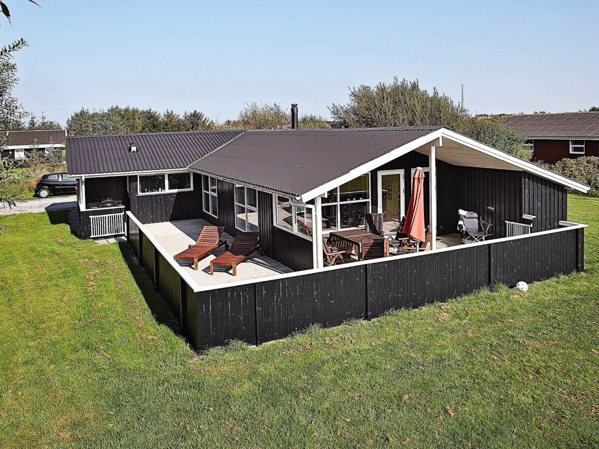 Holiday house 8 person holiday home in Hjørring-By Traum - Outdoor photo 3
