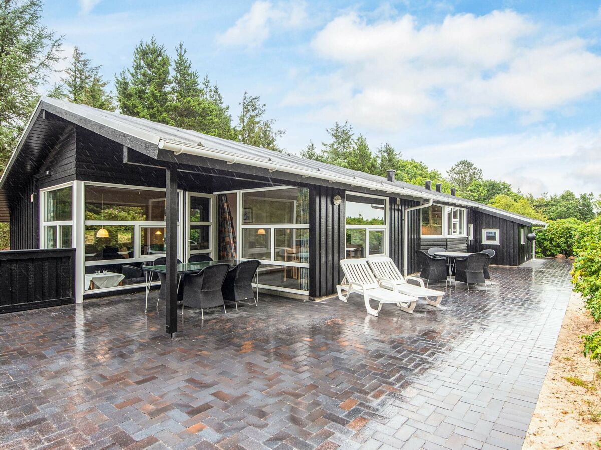 Holiday house 7 person holiday home in Henne-By Traum