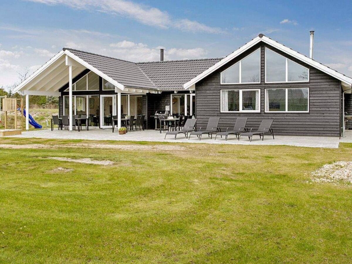 Holiday house Luxurioses Pool-Retreat in Blavand -- By Traum Ferienwohnungen