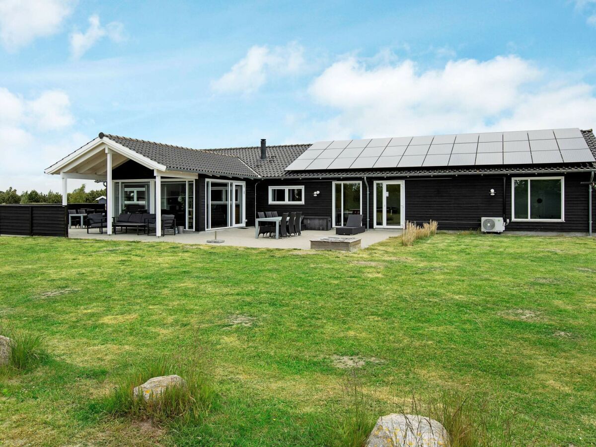 Holiday house Luxus-Ruckzug mit Pool -- By Traum Ferienwohnungen - Outdoor photo 3