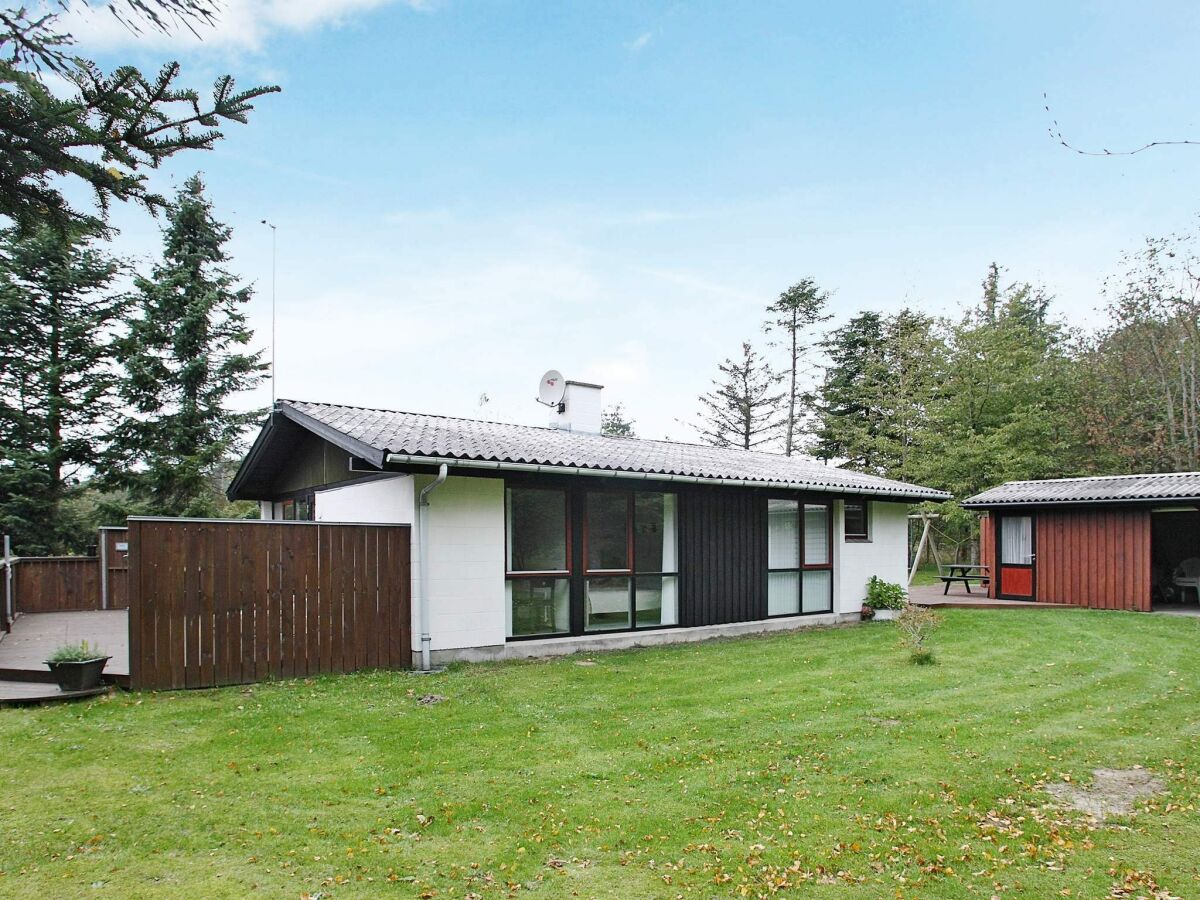 Holiday house 6 person holiday home in Saltum-By Traum - Outdoor photo 2