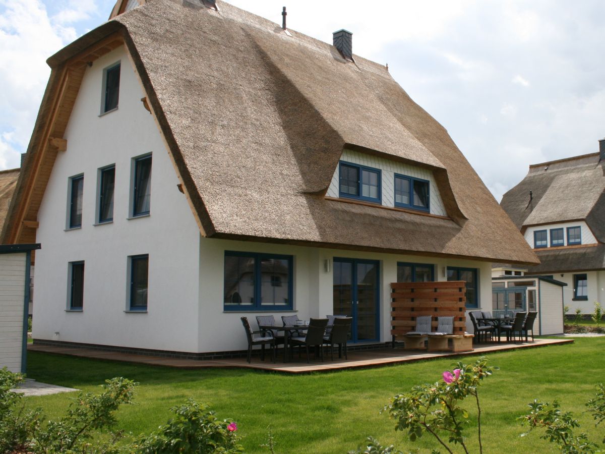 Holiday house Ostseebrandung - Haus Seepferdchen - Outdoor photo 2