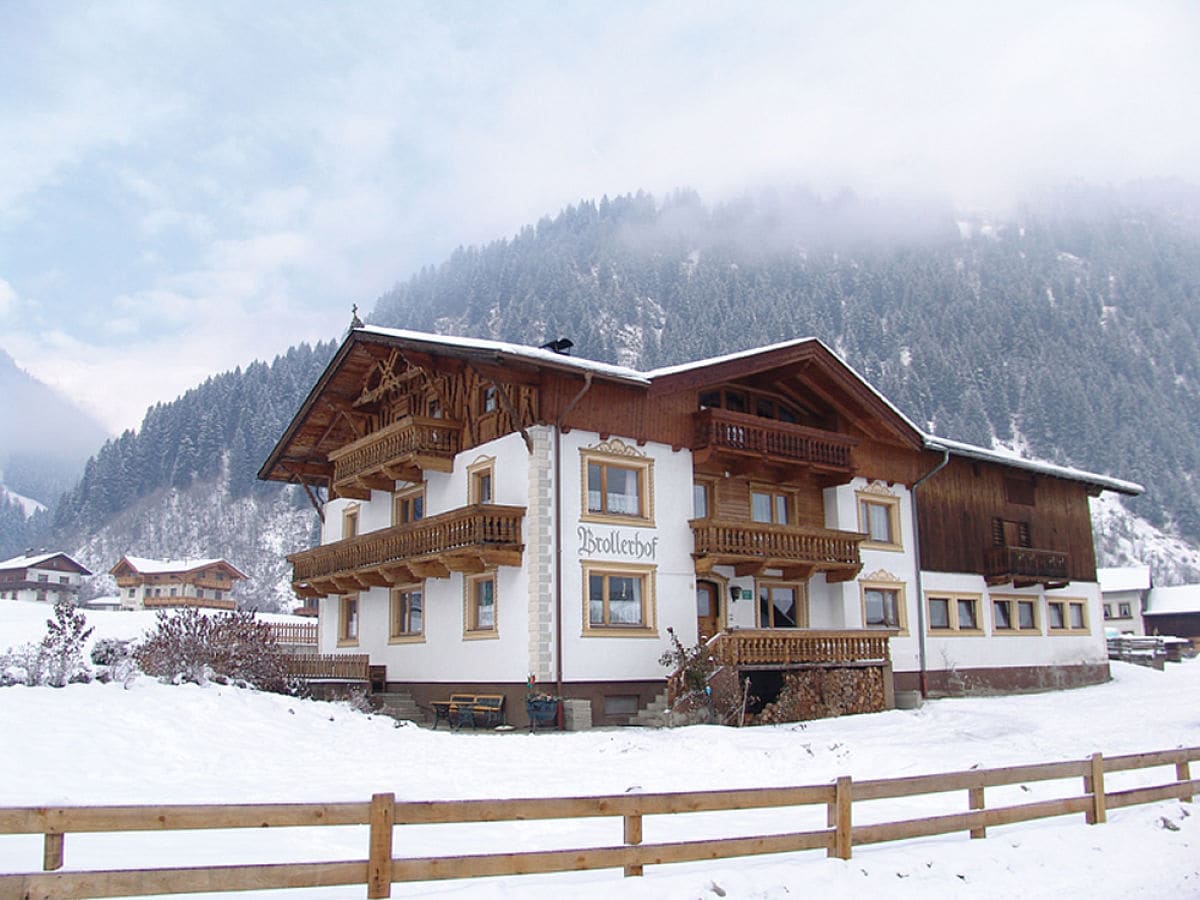Holiday apartment Brollerhof - Outdoor photo 2