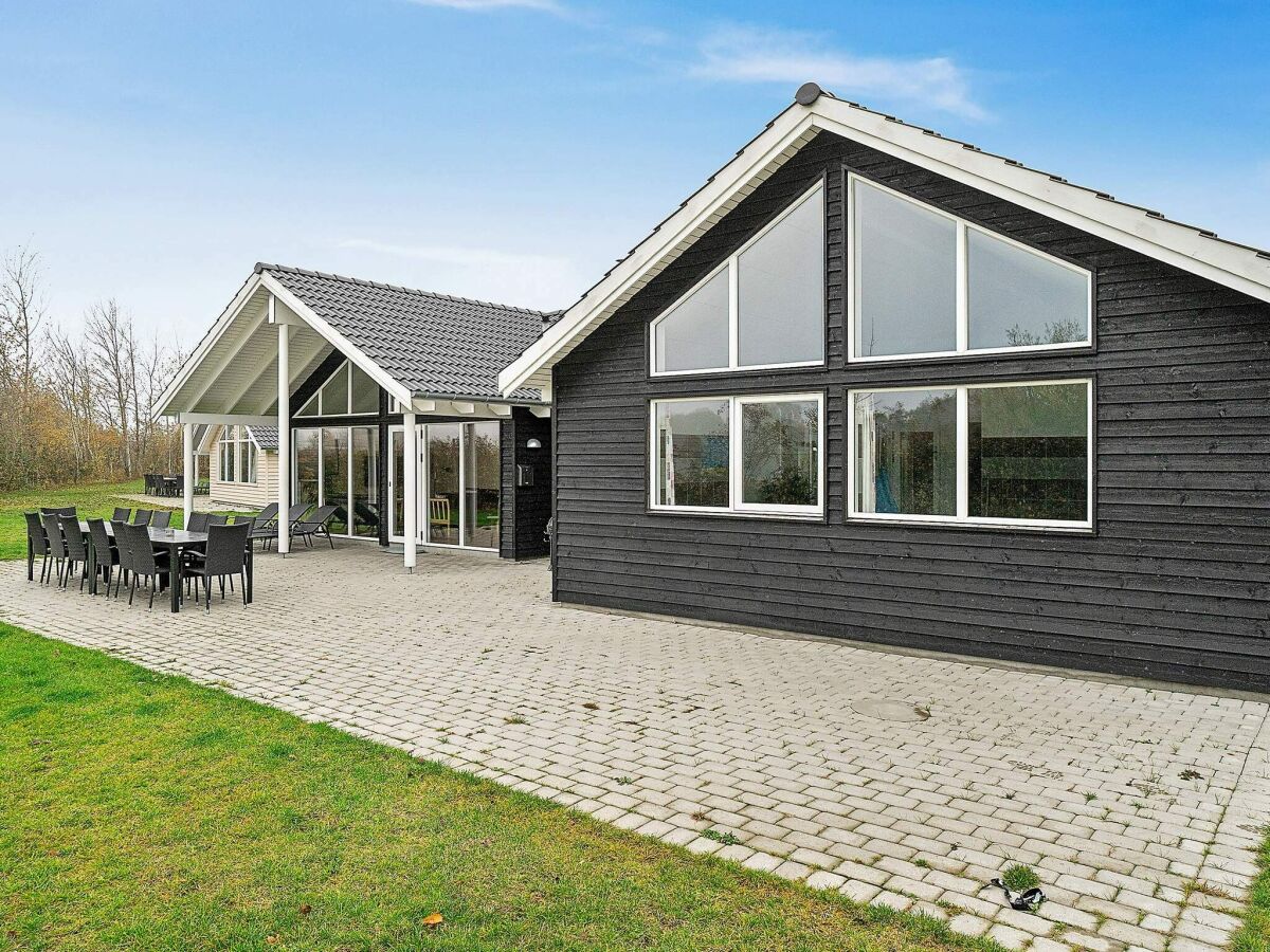 Holiday house 16 Personen Ferienhaus in Hasselberg - Outdoor photo 2