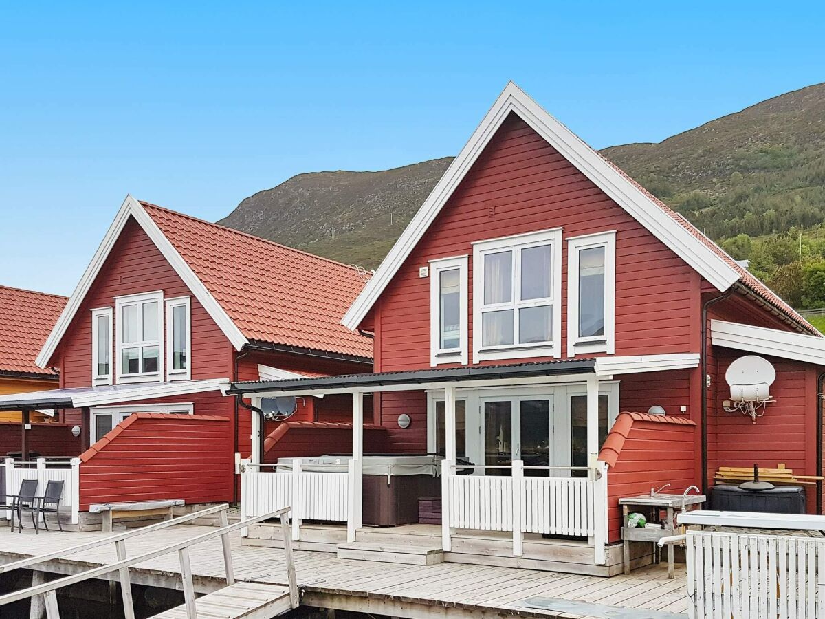 Holiday house 6 person holiday home in Gursken-By Traum - Outdoor photo 2