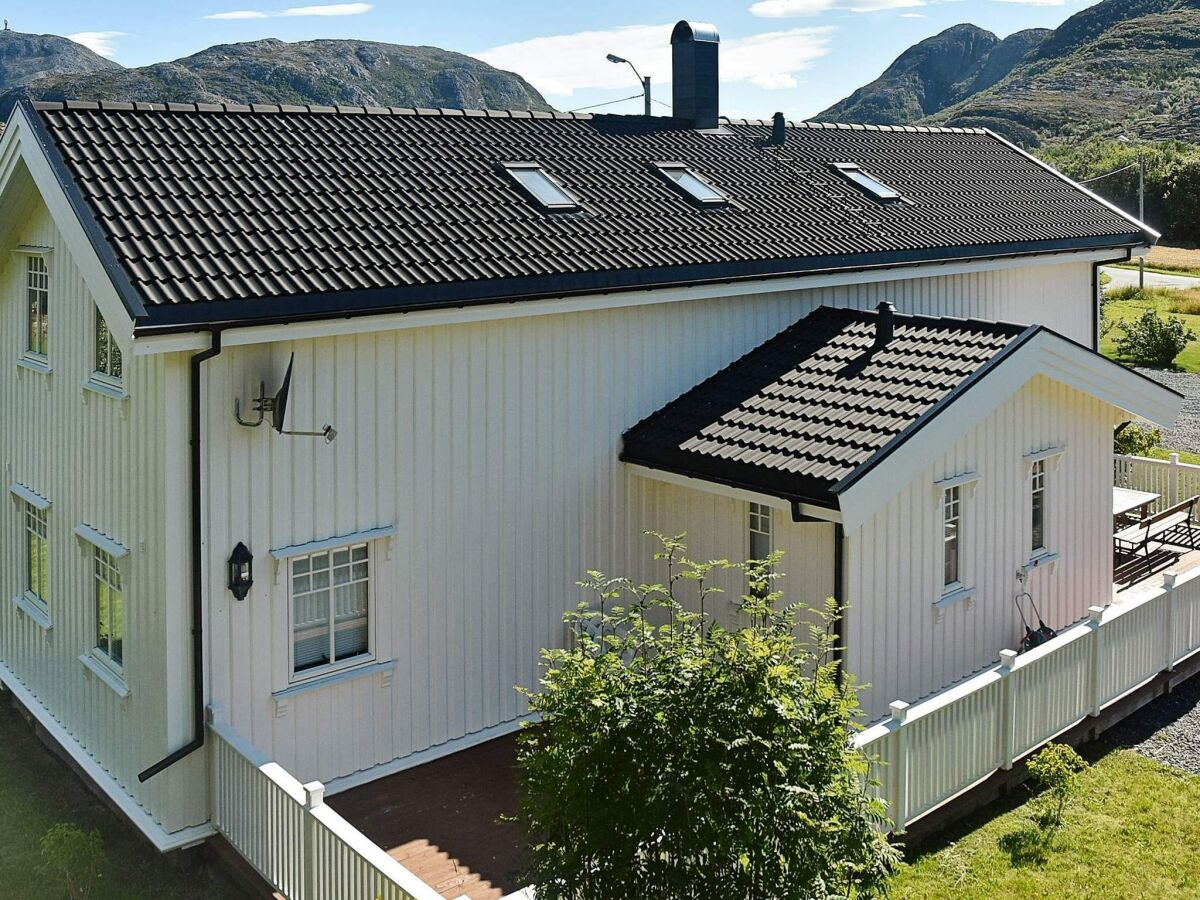 Holiday house 8 person holiday home in Oksvoll - Outdoor photo 5