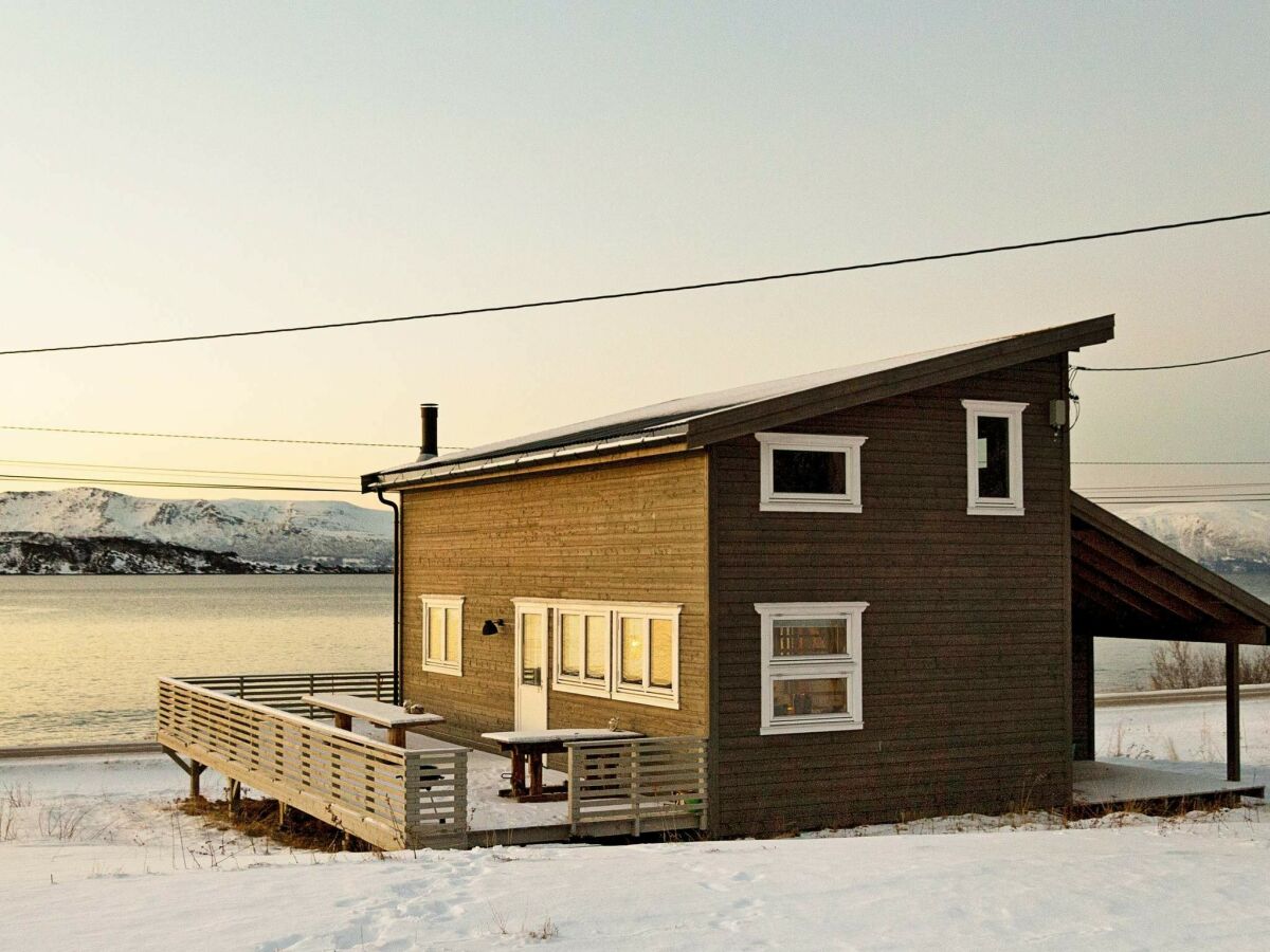 Holiday house 6 Personen Ferienhaus in Nord-Lenangen