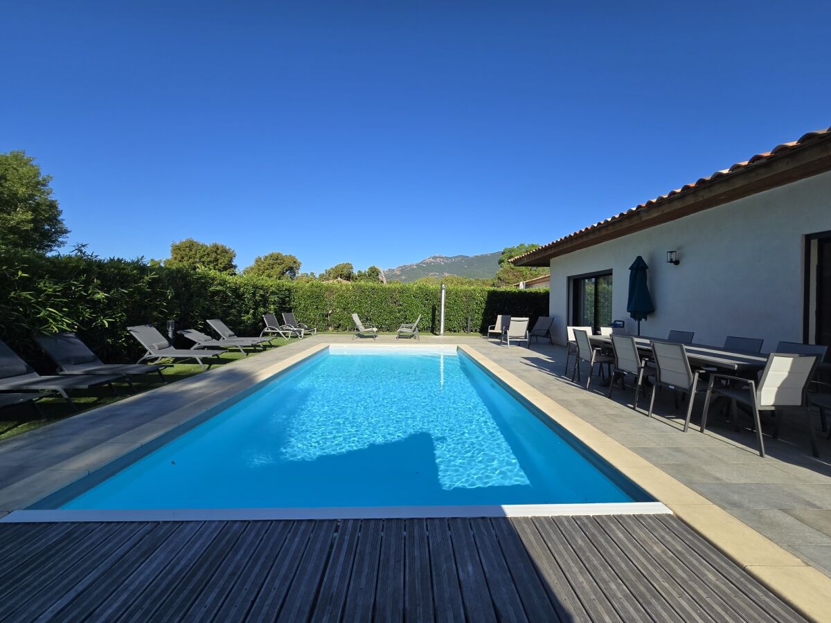 Villa Villa with private heated pool and Jacuzzi near beach