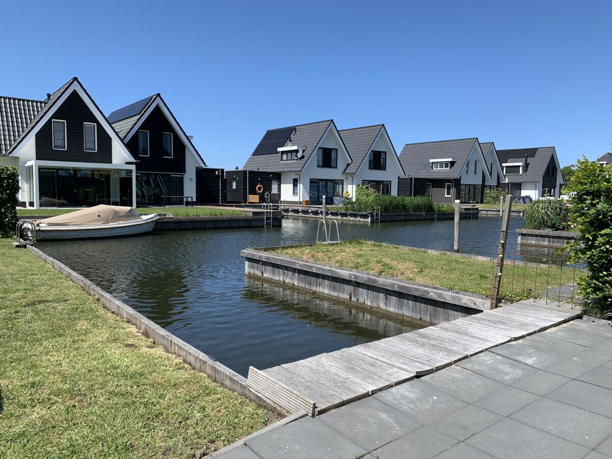 Holiday house Holiday Home in Stavoren with Jetty - Outdoor photo 5