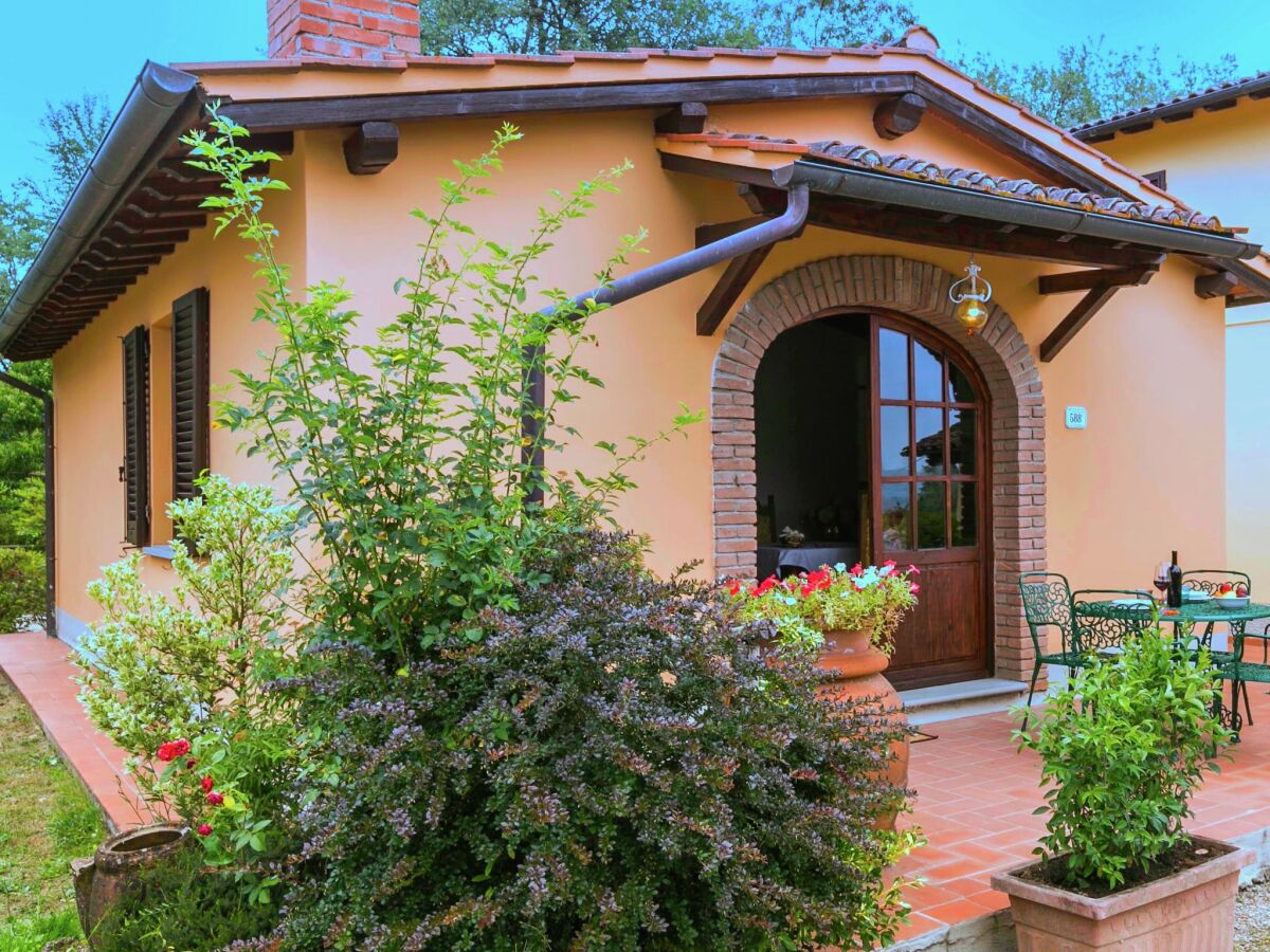 Holiday house Geräumiges Bauernhaus in Terranuova Bracciolini mit Pool - Outdoor photo 3