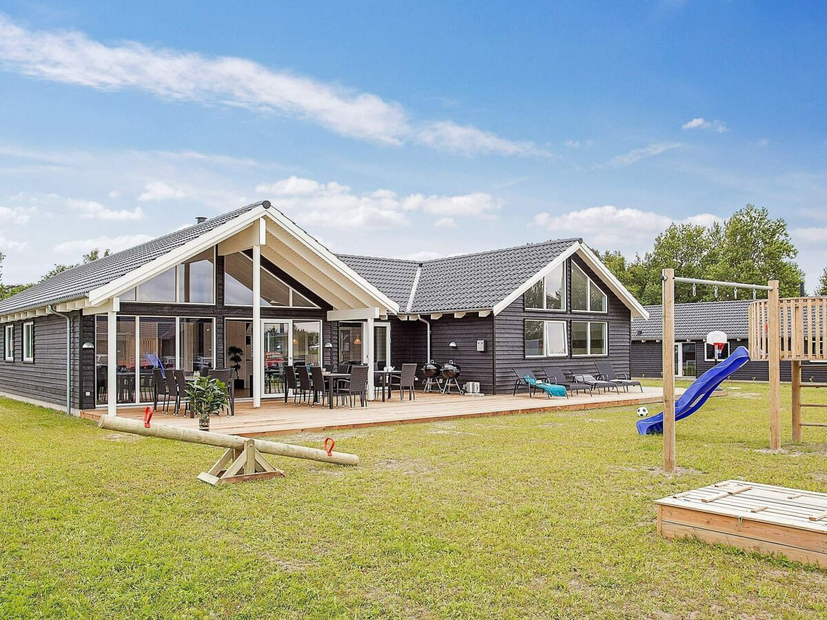 Holiday house 16 Personen Ferienhaus in Vejby - Outdoor photo 2