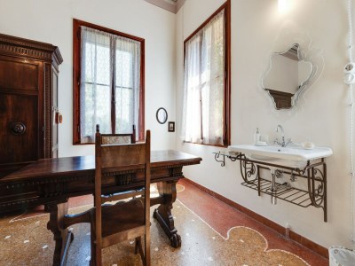 Castle Schloss in Romano d’Ezzelino mit Garten - Features photo 16