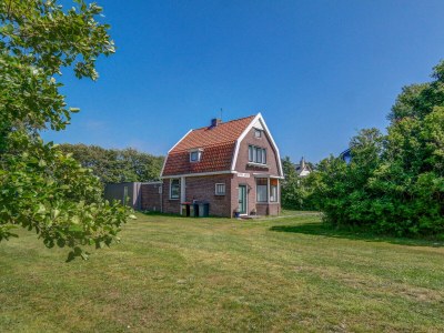 Holiday house Sunny Home - Dorpsstraat 217 in De Koog - Holiday house