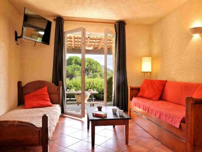 Holiday apartment 1-bedroom apartment at the beach - Features photo 10