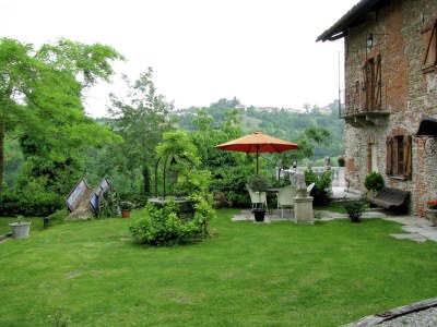 Cottage Mansion in Langhe with Pool and Winery Charm - Outdoor photo 2