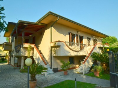Holiday house Belvilla by OYO Serena - Outdoor photo 11