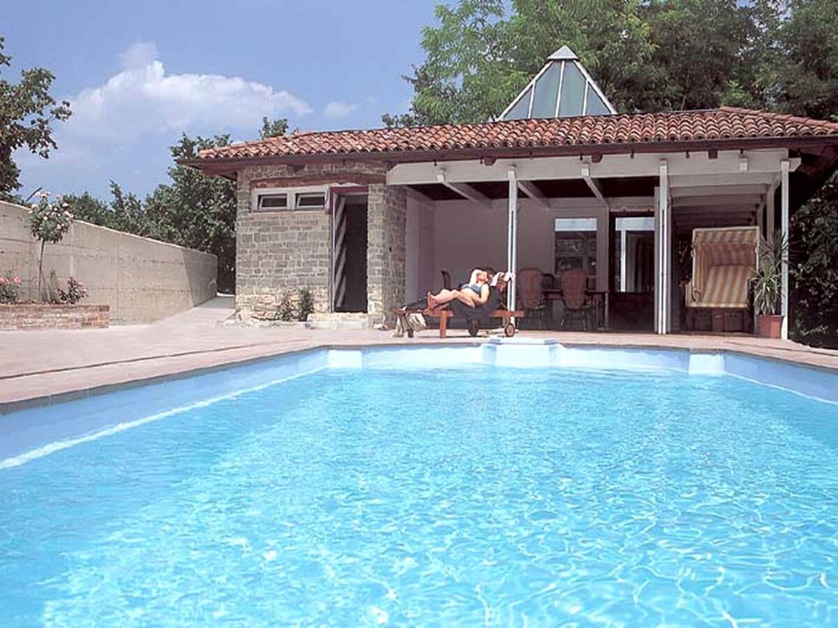 Cottage Mansion in Langhe with Pool and Winery Charm - Outdoor photo 2