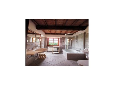 Cottage Mansion in Langhe with Pool and Winery Charm - Features photo 29