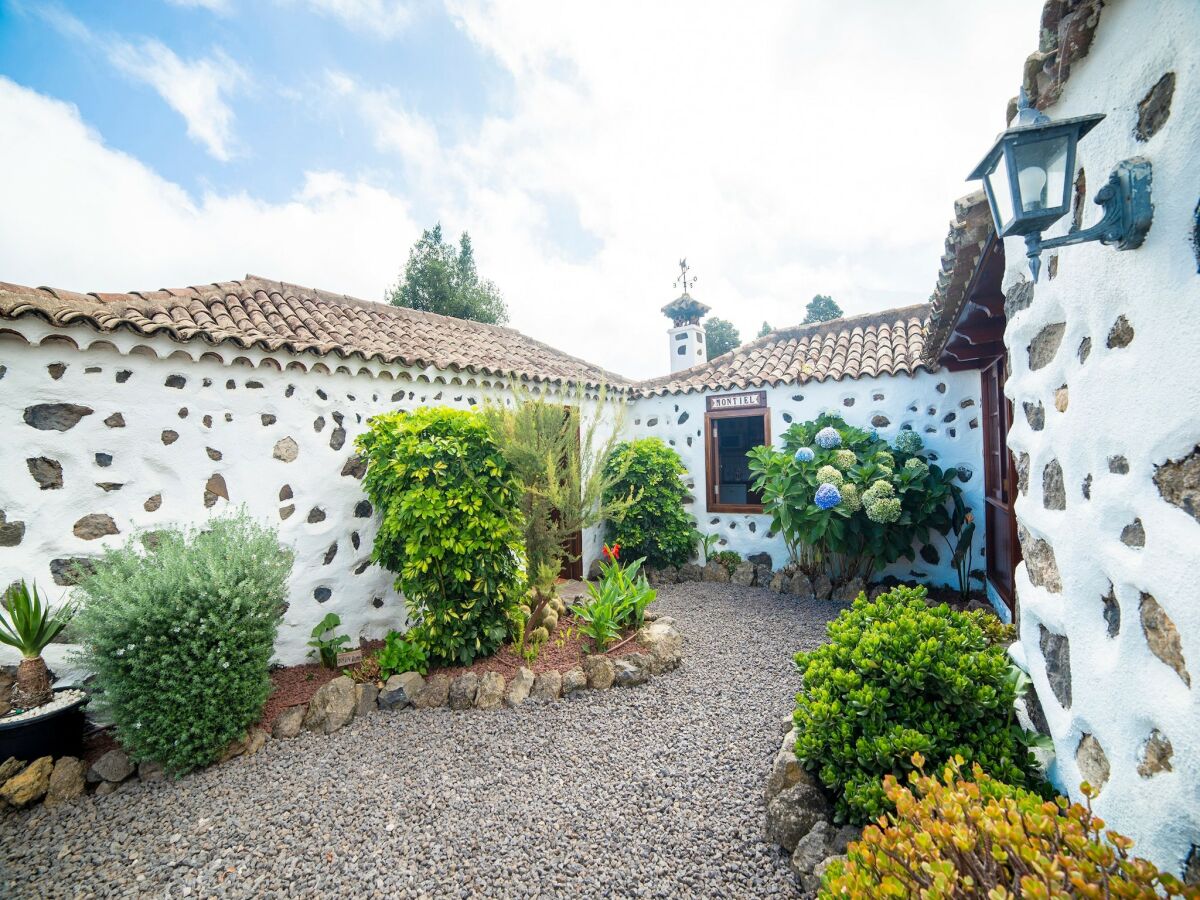 Holiday house Ferienhaus in El Amparo mit Meerblick - Outdoor photo 4