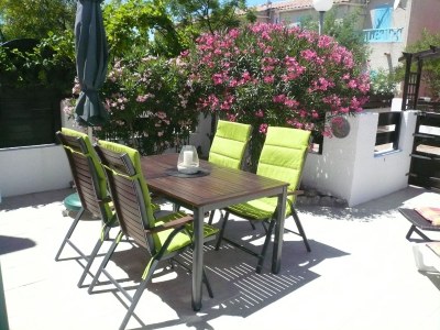 Holiday house Comfortable holiday home close to the beach in a sunny location. - Outdoor photo 3