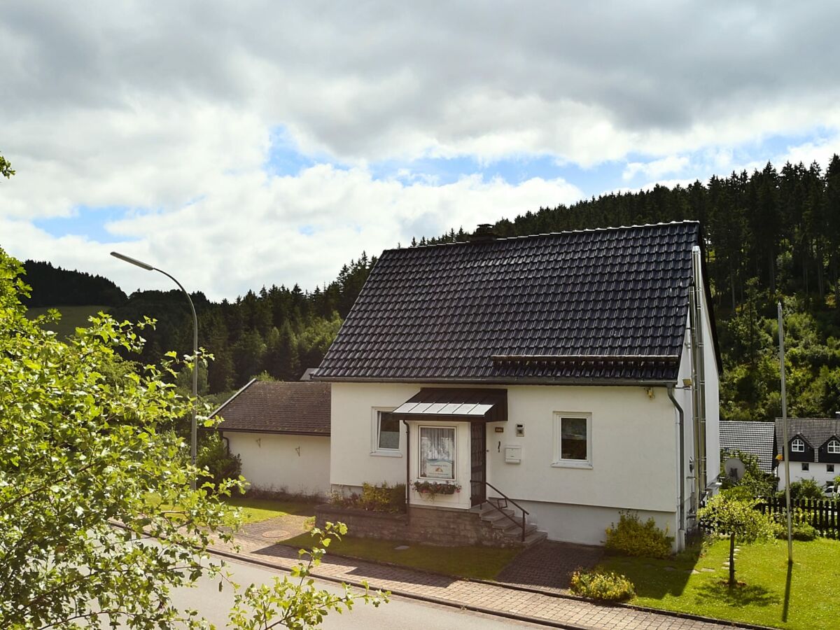 Holiday house Charmantes Ferienhaus in Deifeld - Outdoor photo 3