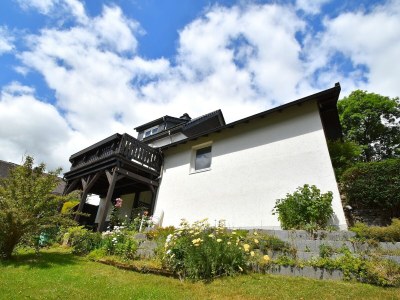 Holiday house Charmantes Ferienhaus in Deifeld - Outdoor photo 6