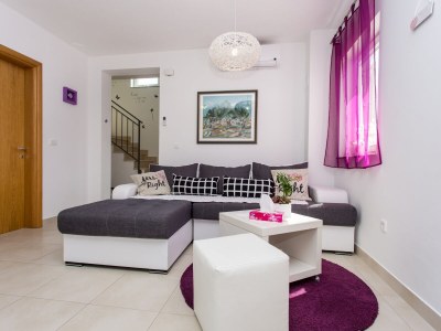 Villa West Wing with beautiful heated pool - Features photo 19