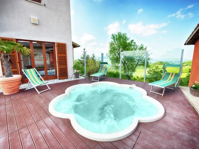 Cottage Hidden Hamlet Stay with Pool - Outdoor photo 3