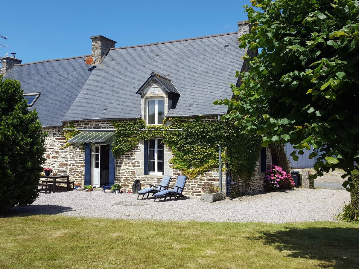 Holiday house La Sauvageais