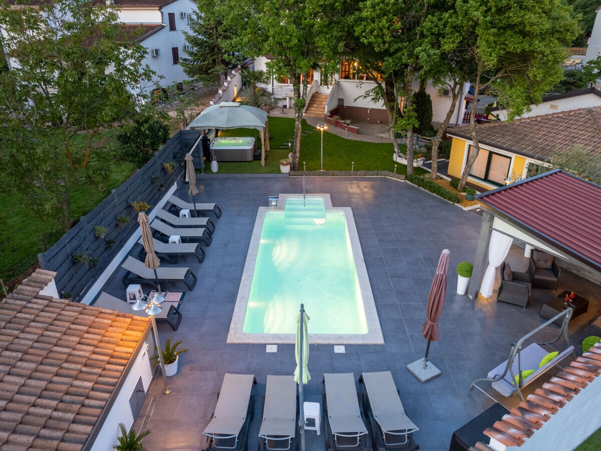 Holiday apartment Oliveto,beheizter Pool