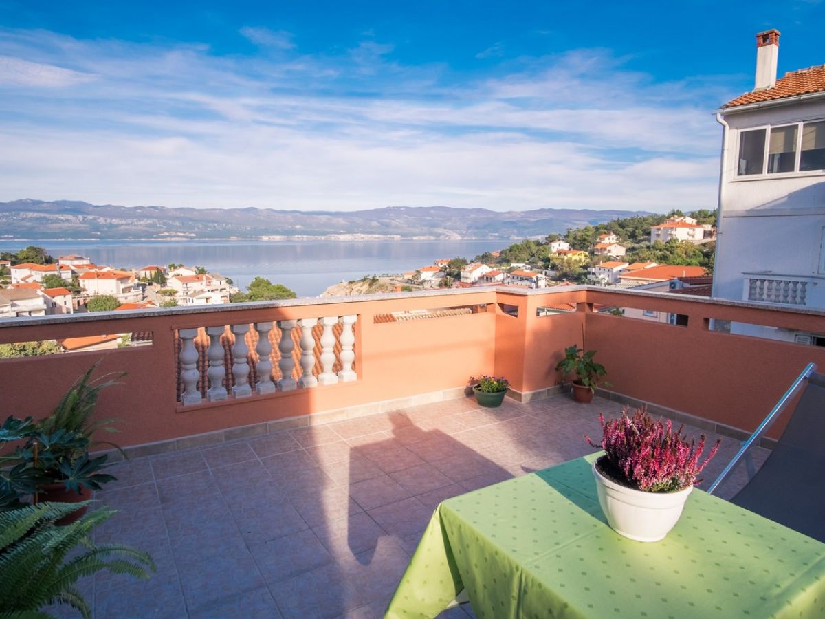 Holiday apartment Franciska 3 – 30 m² Dachterrasse mit Panoramablick auf das Meer