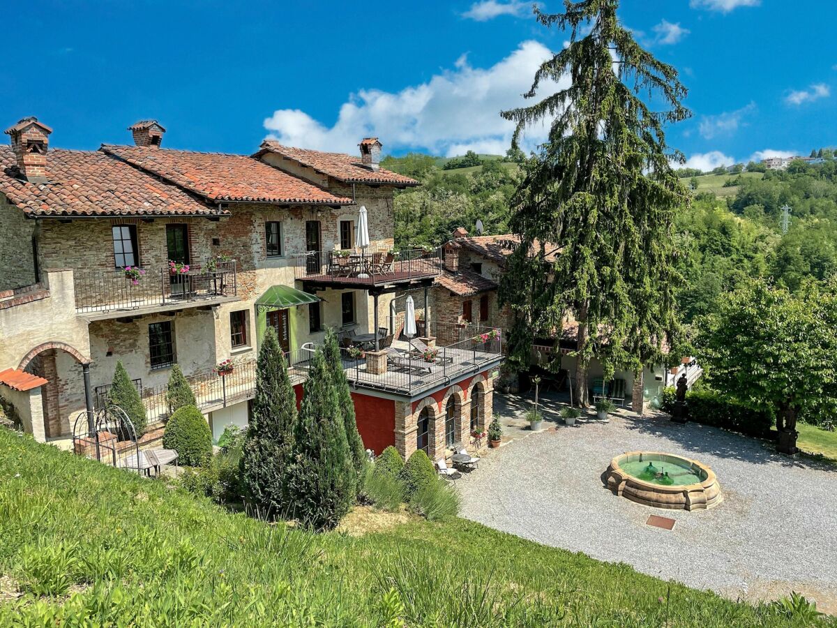 Cottage Holiday Home in Langhe with Pool and Terrace
