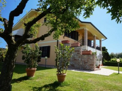 Holiday house Holiday house near Lucca with private pool - Outdoor photo 4