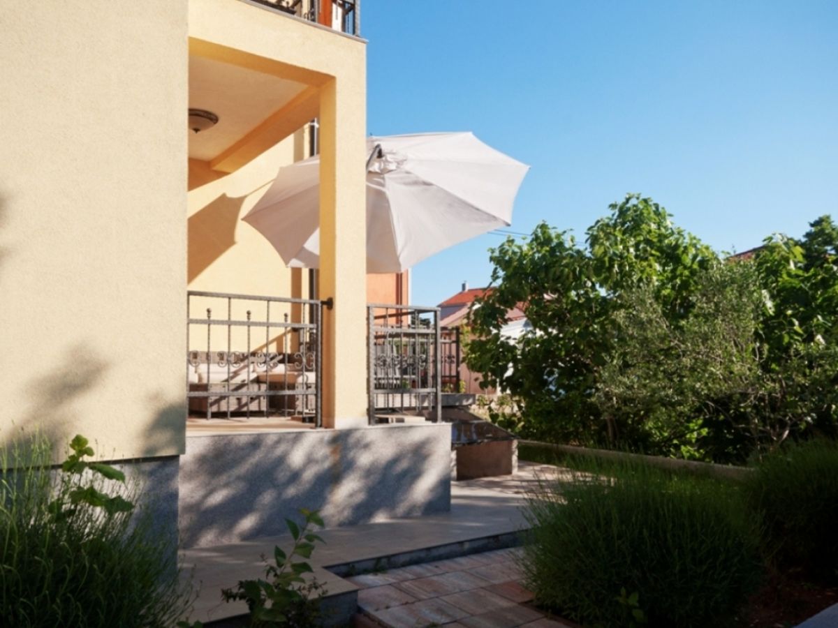 Holiday apartment La Rouge