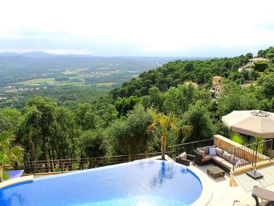 Villa Poolside Villa near the Coast - Outdoor photo 4