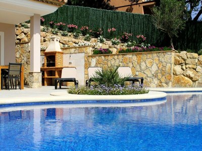 Villa Poolside Villa near the Coast - Outdoor photo 18