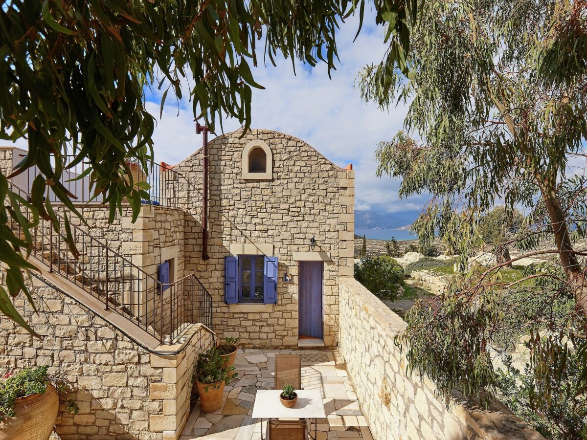 Villa Villa in Kamilari near Child-Friendly Beach - Outdoor photo 2