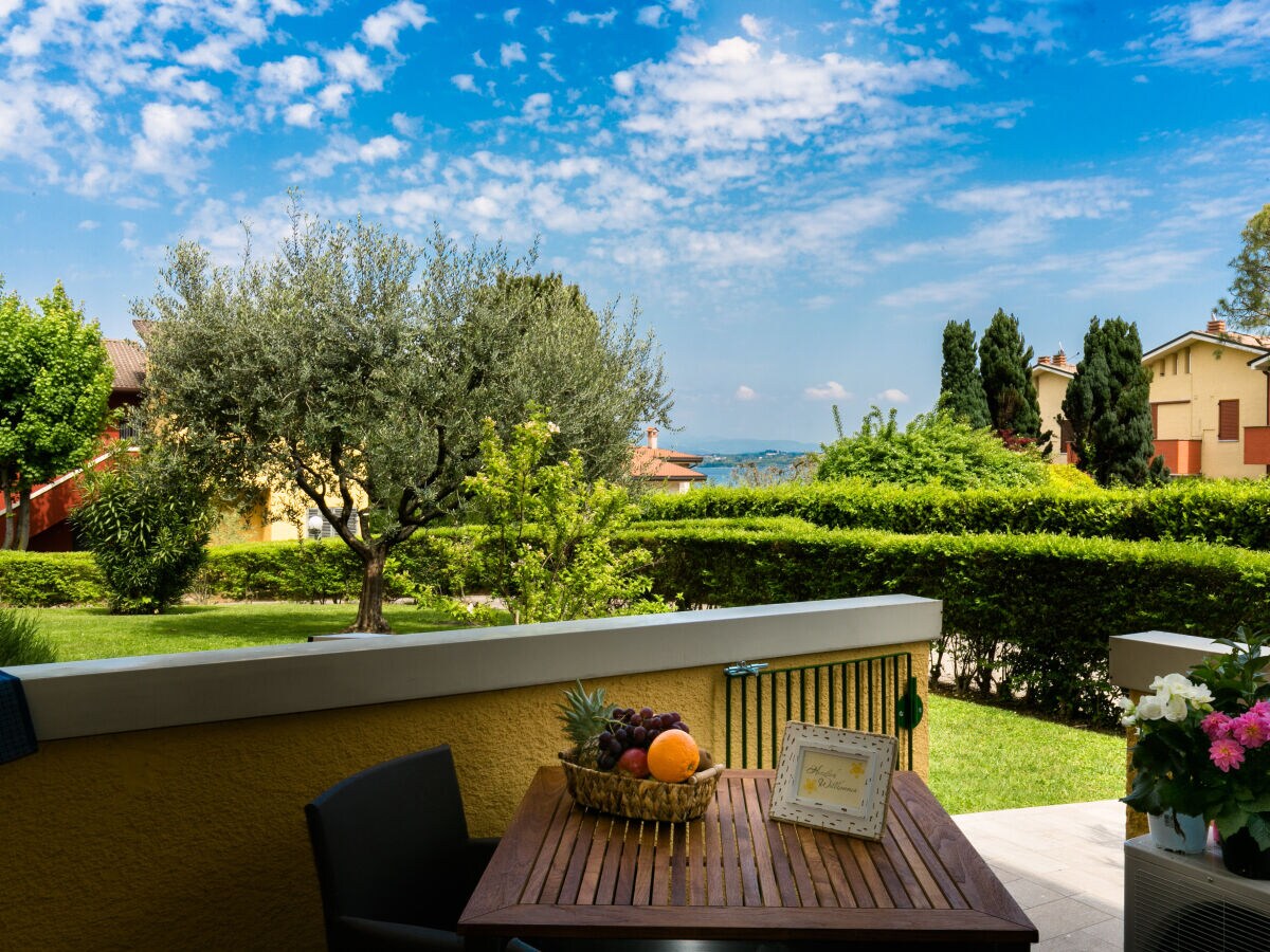 Holiday apartment Casa San Benedetto directly on the lake