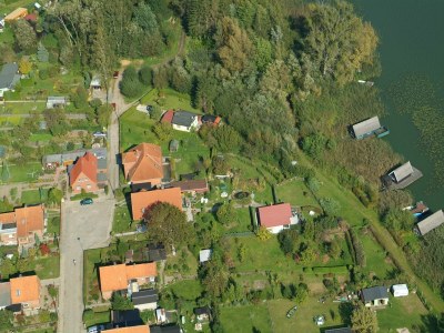 Holiday house Bootshaus direkt am See - Outdoor photo 12