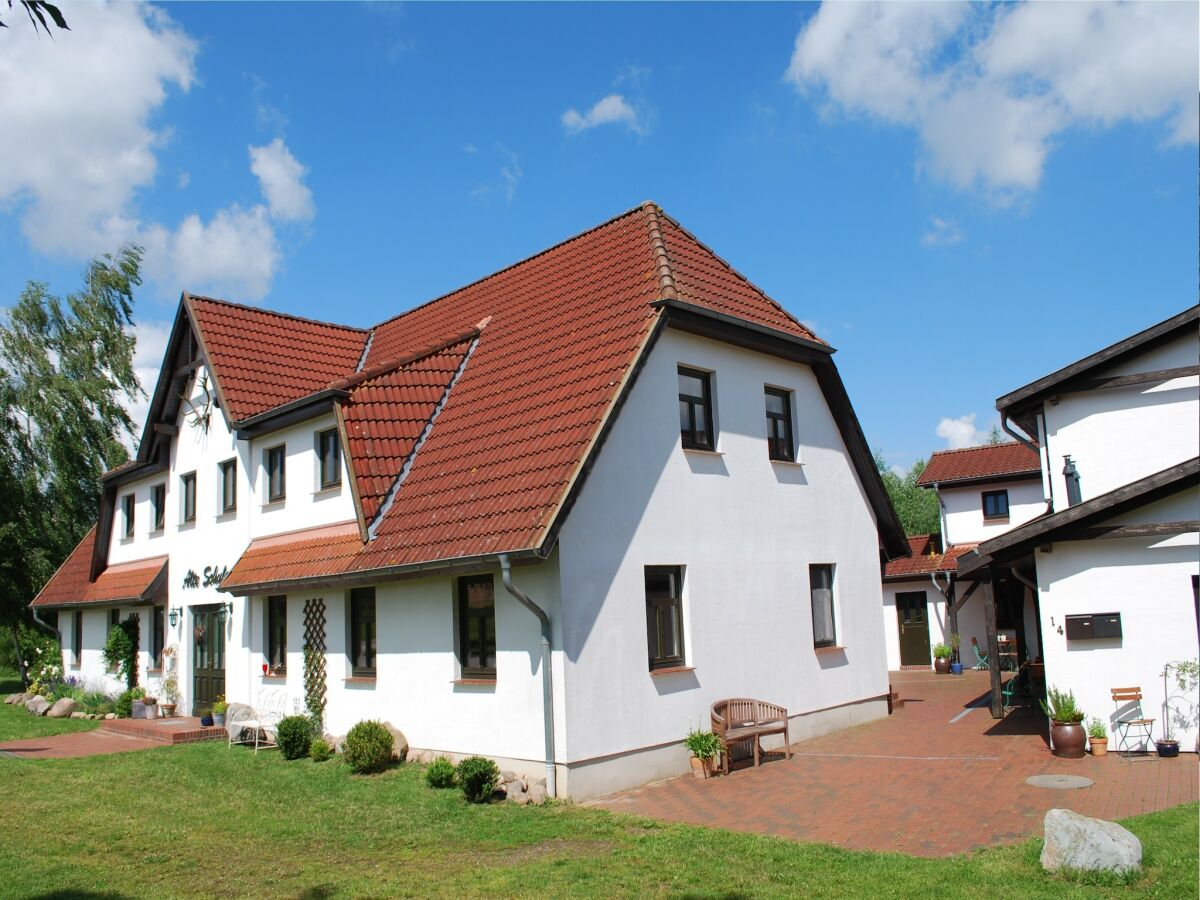 Apartment Wohnung in Dargun mit Schwimmbad - Outdoor photo 4