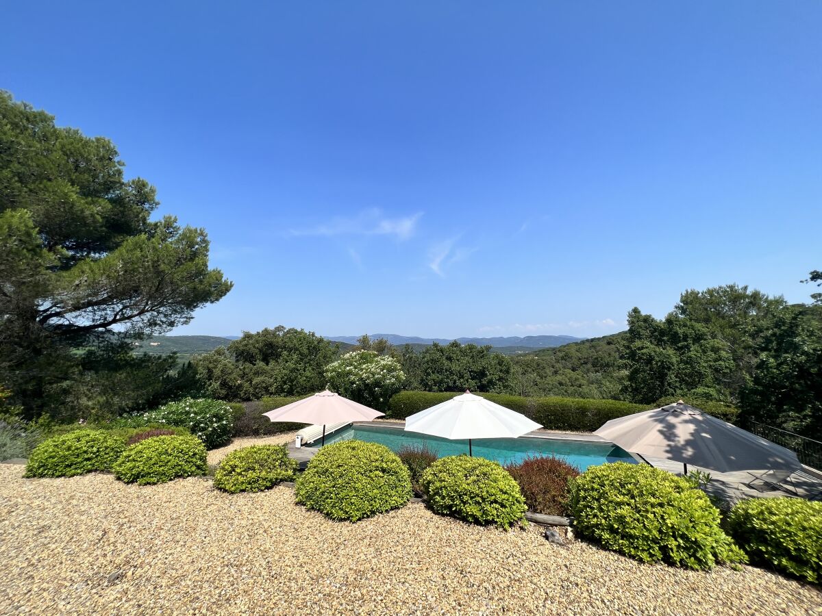Villa H204 with sun terrace and large pool