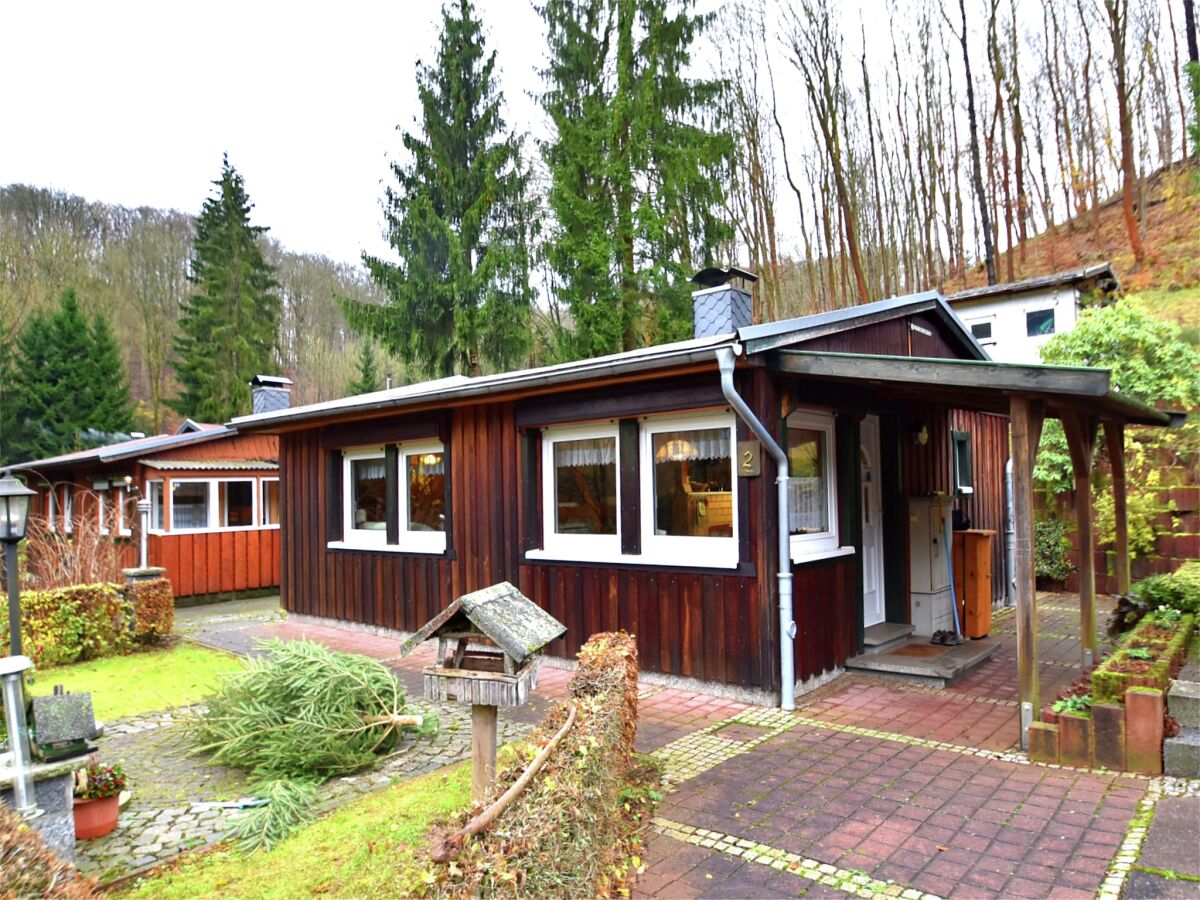 Bungalow Holiday Home with Parking - Outdoor photo 2