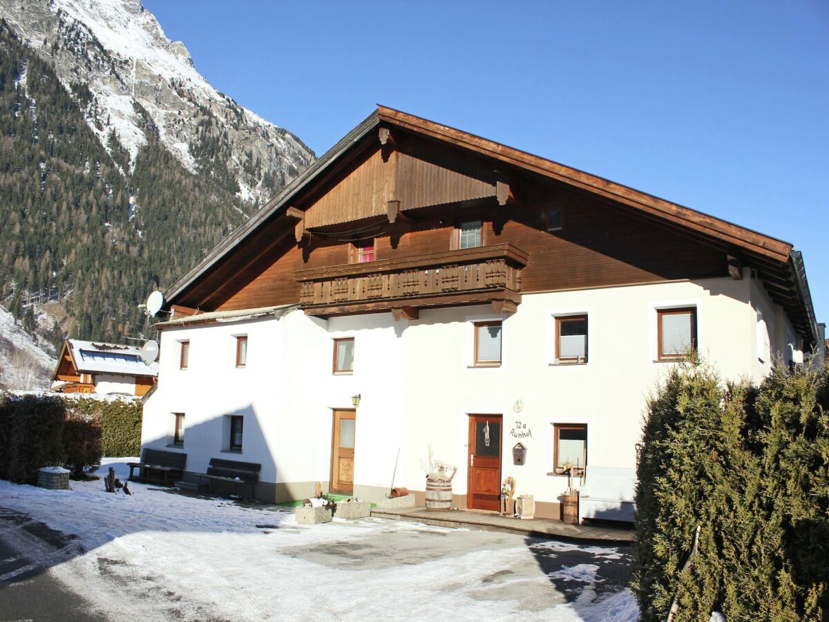 Holiday house Bauernhaus im Ötztal nahe Skigebieten - Outdoor photo 4