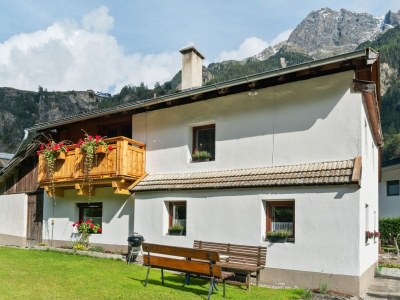 Holiday house Bauernhaus im Ötztal nahe Skigebieten - Outdoor photo 7