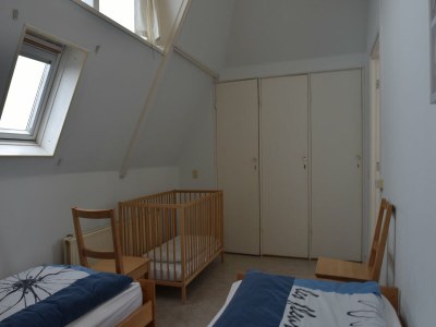 Apartment Apartment in Bergen aan Zee near Beach - Features photo 29