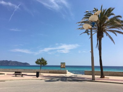 Holiday apartment right by the sea - Outdoor photo 2