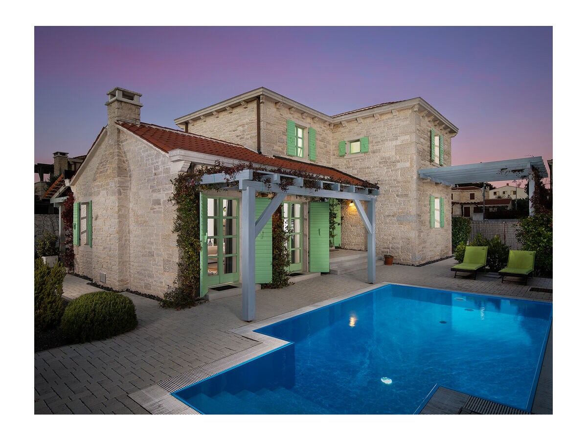 Villa Villa Zelda with private pool, 2 km beach