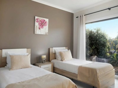 Villa Spacious Villa in Salir de Mato with Private Pool, Terrace - Features photo 8