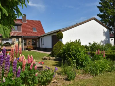Apartment Gemütliche Ferienwohnung mit Garten in Robertsdorf - Outdoor photo 3