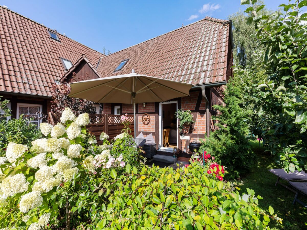Holiday house Ruhiger Aufenthalt in der Nähe von Rostock - Outdoor photo 2